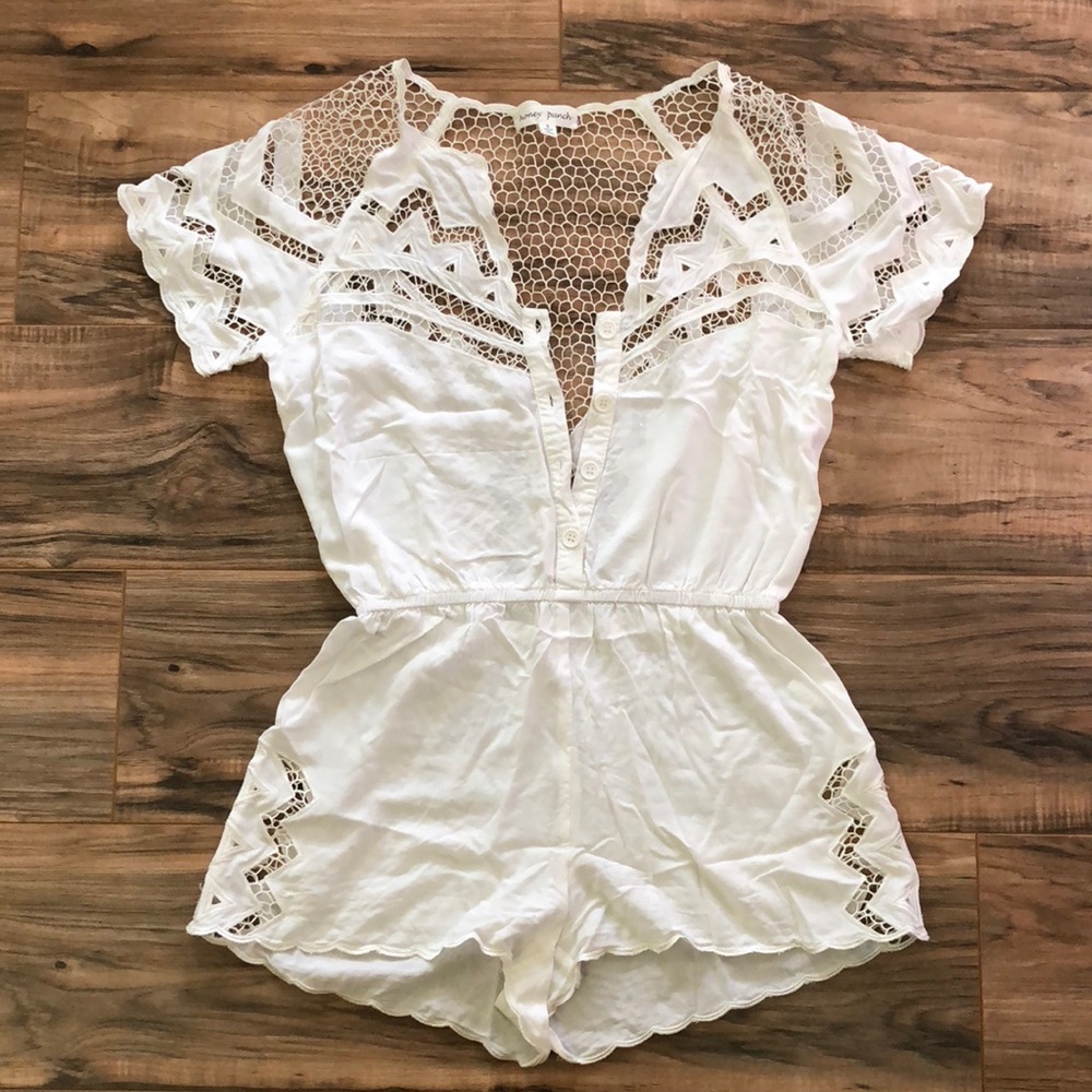 White Honey Punch Lace Romper size Small